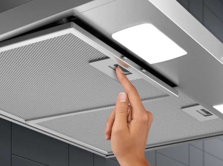 Витяжка Electrolux купольна, 60см, 420м.куб/год., нерж