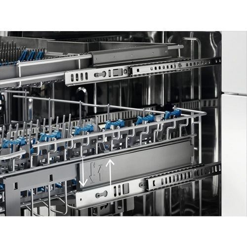 Посудомийна машина Electrolux