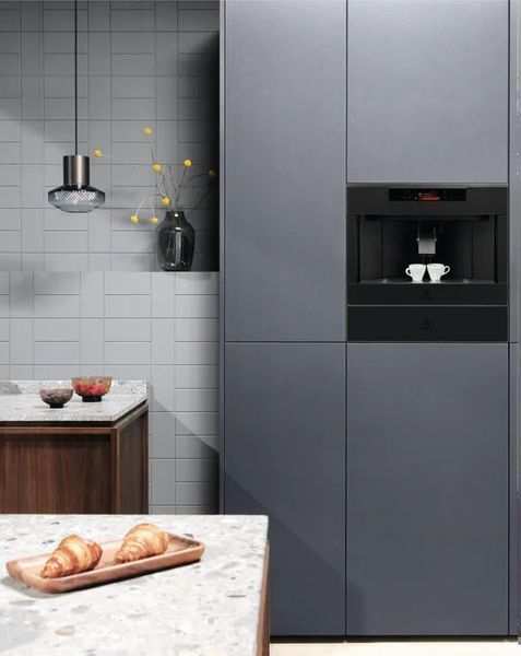 Кавоварка вбудована Electrolux