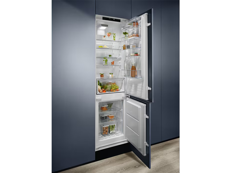 Холодильник Electrolux