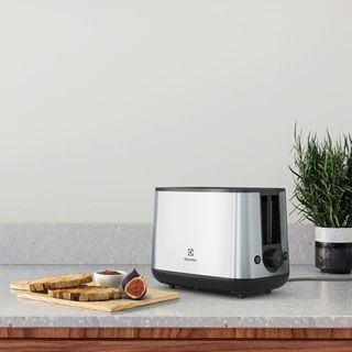 Тостер Electrolux