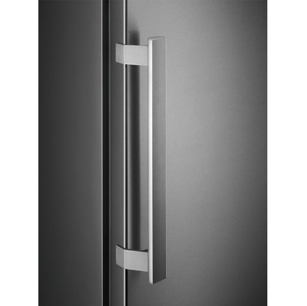 Морозильна камера Electrolux, 186x60х65, 280л, А++, NF, інв., дисплей, нерж